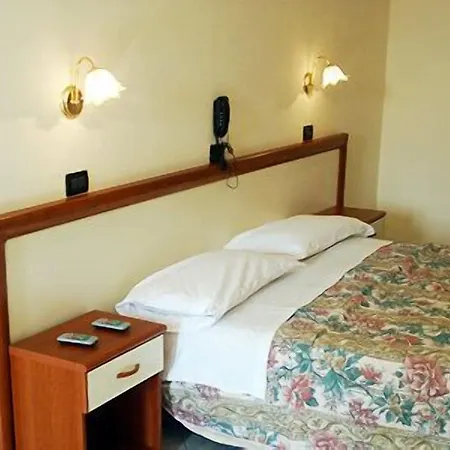 Hotell Serafino Liguria 2*