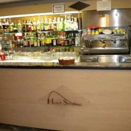 Serafino Liguria Hotell