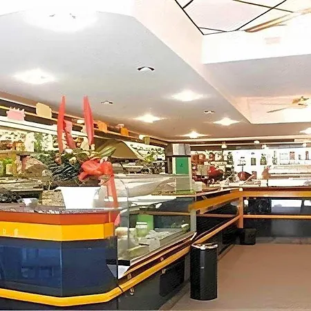 Serafino Liguria 2* جنوة