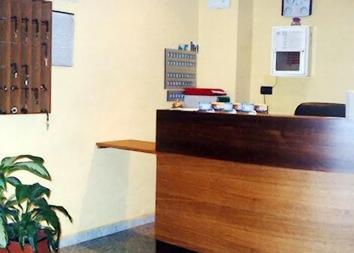 Serafino Liguria מלון 2*