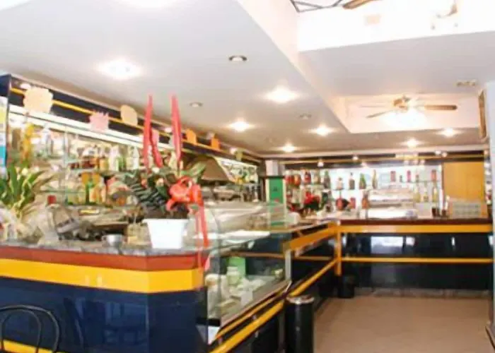 Serafino Liguria מלון 2*